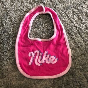 Nike bib